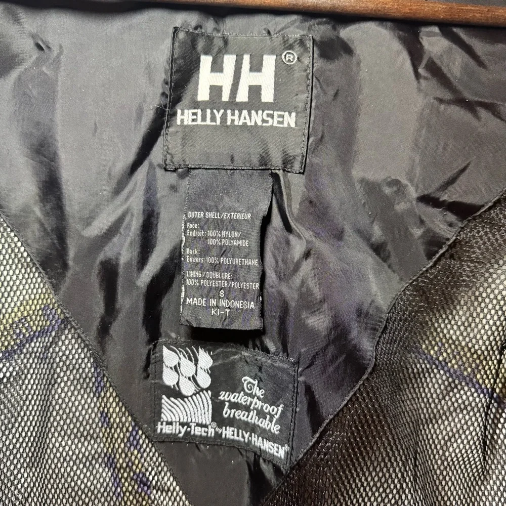 Vintage Helly Hansen Ski Jacket Purple Black Helly Tech 90s Gorpcore Men/Unisex - Picture 2 of 12